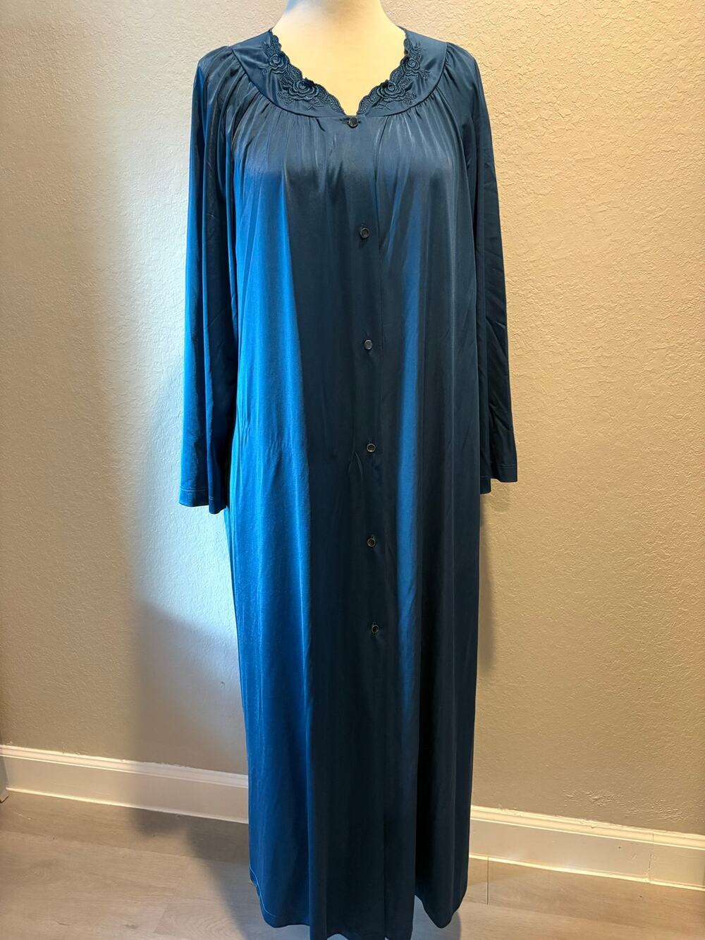 VTG SHADOWLINE Full ButtonUp Satin Long Nightgown Teal Blue SzL Elegant Romantic